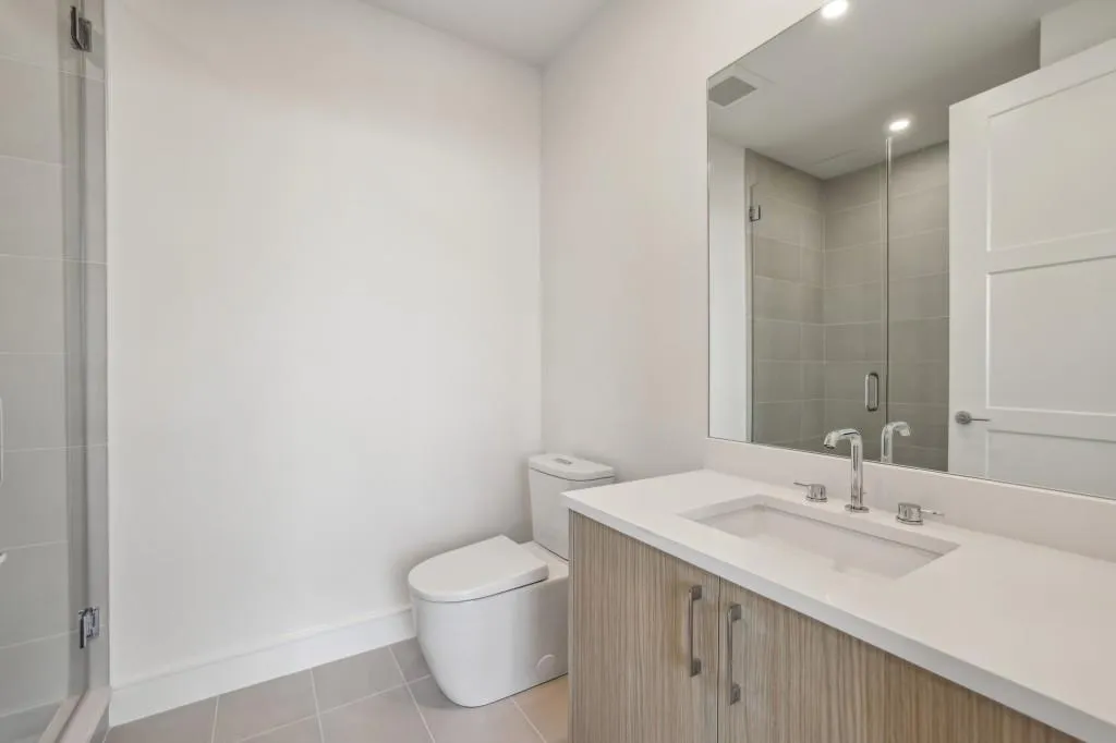 2425 Peachtree Road Ne Unit 701, Atlanta, Georgia 30305, 3 Bedrooms Bedrooms, ,3 BathroomsBathrooms,Residential,For Sale,2425 Peachtree Road Ne Unit 701,7508640