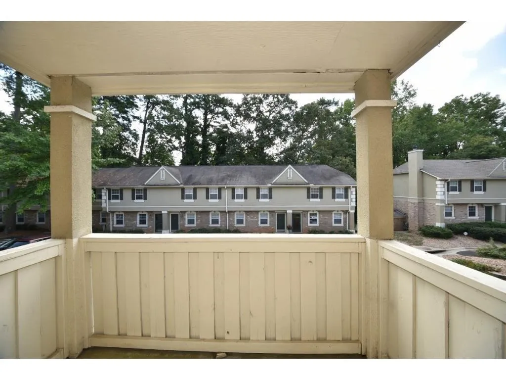 6900 Roswell Road Unit Q8, Atlanta, Georgia 30328, 2 Bedrooms Bedrooms, ,2 BathroomsBathrooms,Residential,Sold,6900 Roswell Road Unit Q8,5998615