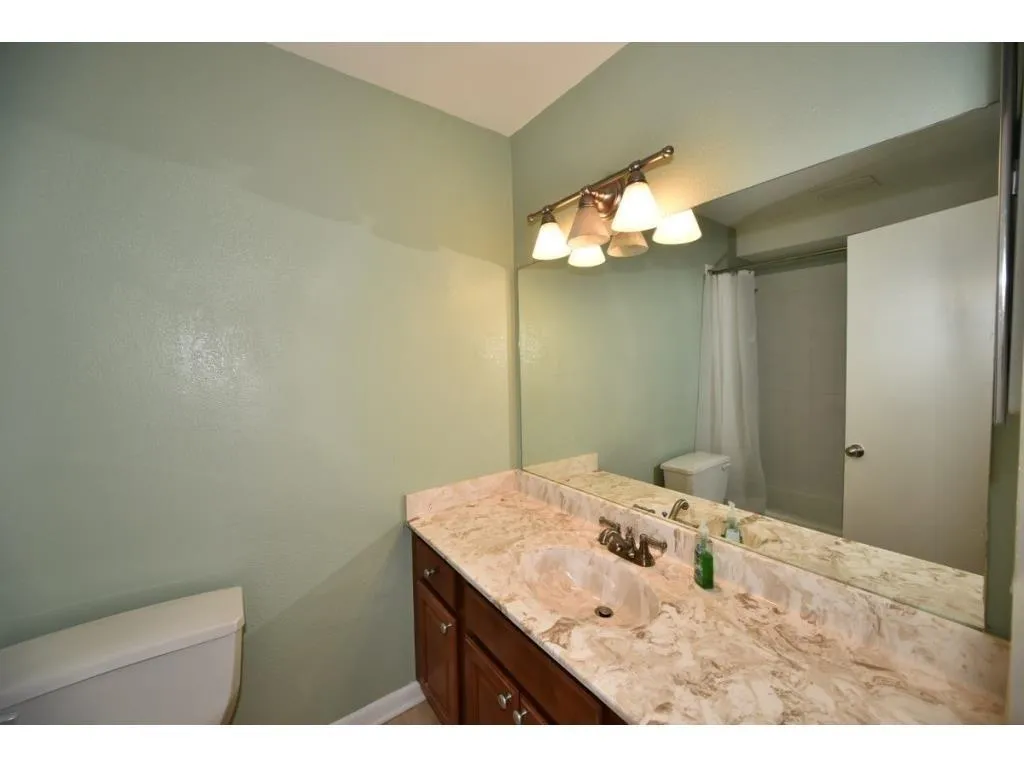 6900 Roswell Road Unit Q8, Atlanta, Georgia 30328, 2 Bedrooms Bedrooms, ,2 BathroomsBathrooms,Residential,Sold,6900 Roswell Road Unit Q8,5998615
