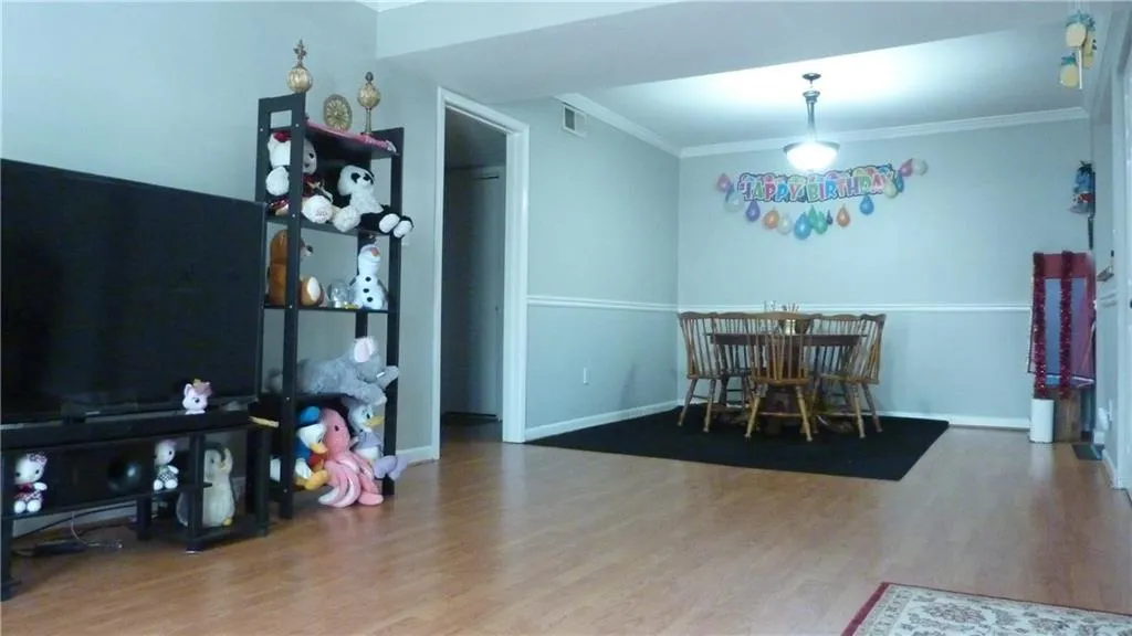 6900 Roswell Road Unit Q8, Atlanta, Georgia 30328, 2 Bedrooms Bedrooms, ,2 BathroomsBathrooms,Residential,Sold,6900 Roswell Road Unit Q8,5998615