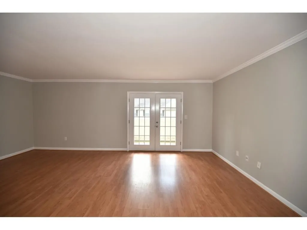 6900 Roswell Road Unit Q8, Atlanta, Georgia 30328, 2 Bedrooms Bedrooms, ,2 BathroomsBathrooms,Residential,Sold,6900 Roswell Road Unit Q8,5998615