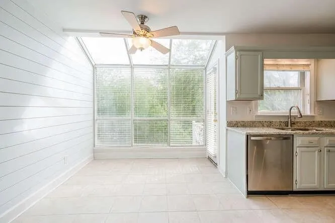 7500 Roswell Road Unit 72, Sandy Springs, Georgia 30350, 2 Bedrooms Bedrooms, ,2 BathroomsBathrooms,Residential,Sold,7500 Roswell Road Unit 72,7018704