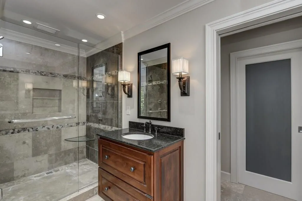 1905 Spalding Drive, Sandy Springs, Georgia 30350, 6 Bedrooms Bedrooms, ,5 BathroomsBathrooms,Residential,Sold,1905 Spalding Drive,6551480