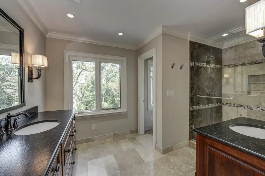 1905 Spalding Drive, Sandy Springs, Georgia 30350, 6 Bedrooms Bedrooms, ,5 BathroomsBathrooms,Residential,Sold,1905 Spalding Drive,6551480