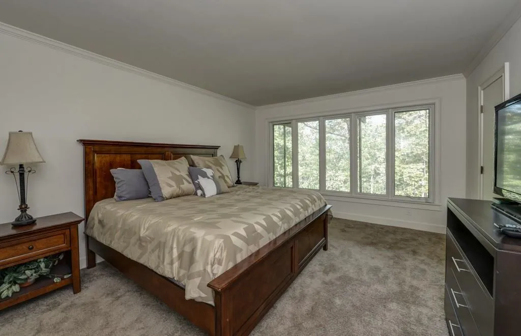 1905 Spalding Drive, Sandy Springs, Georgia 30350, 6 Bedrooms Bedrooms, ,5 BathroomsBathrooms,Residential,Sold,1905 Spalding Drive,6551480