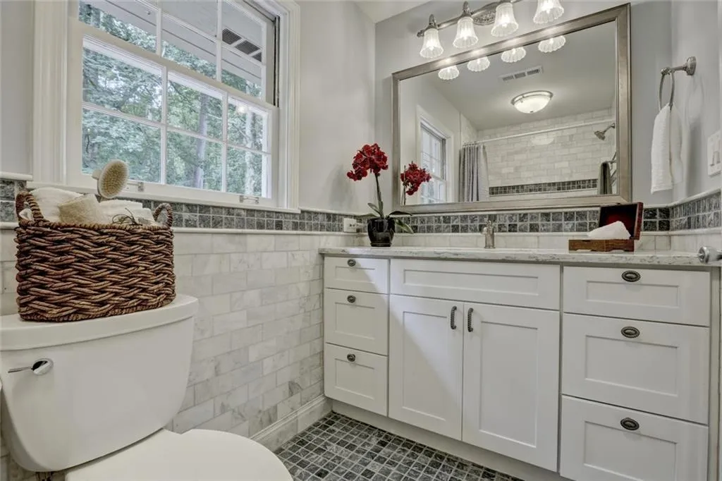 1175 Old Woodbine Road, Sandy Springs, Georgia 30319, 4 Bedrooms Bedrooms, ,3 BathroomsBathrooms,Residential,Sold,1175 Old Woodbine Road,5901975