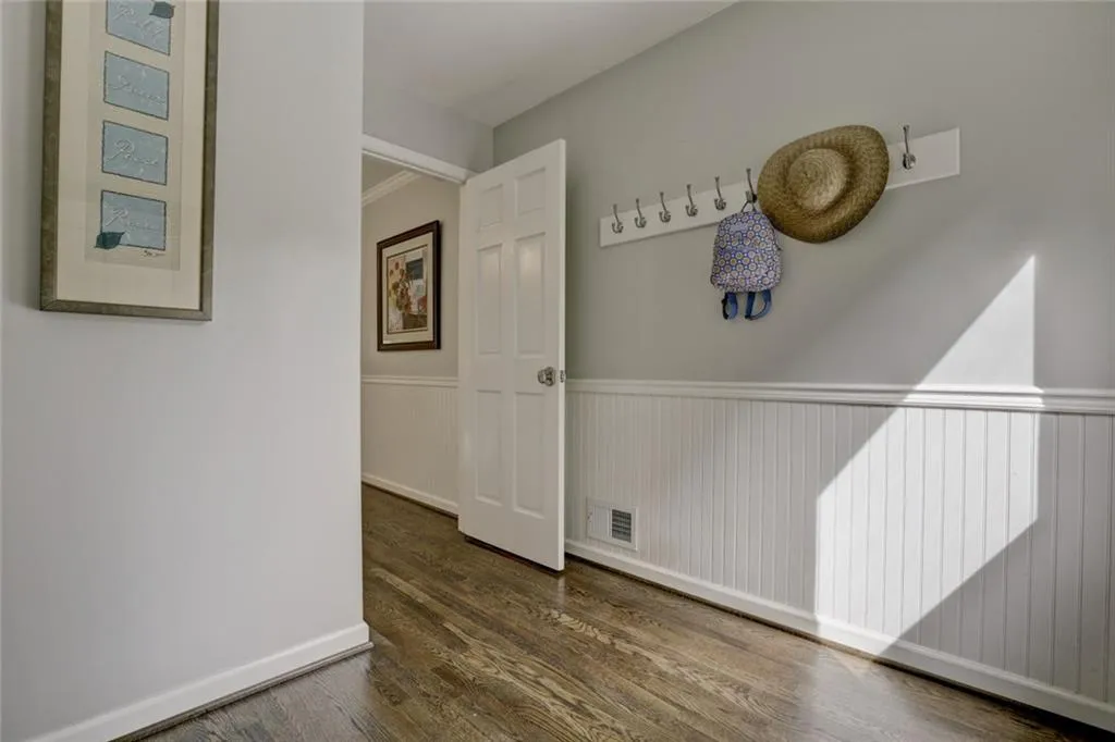 1175 Old Woodbine Road, Sandy Springs, Georgia 30319, 4 Bedrooms Bedrooms, ,3 BathroomsBathrooms,Residential,Sold,1175 Old Woodbine Road,5901975