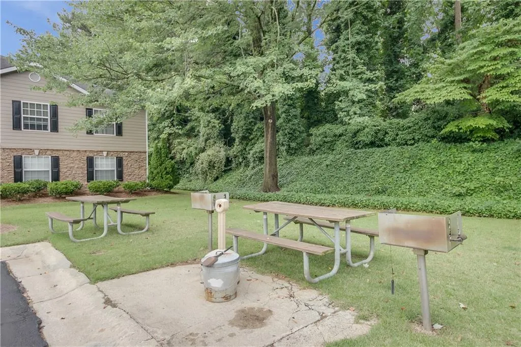 1703 Brighton Point, Atlanta, Georgia 30328, 3 Bedrooms Bedrooms, ,2 BathroomsBathrooms,Residential,Sold,1703 Brighton Point,6902492