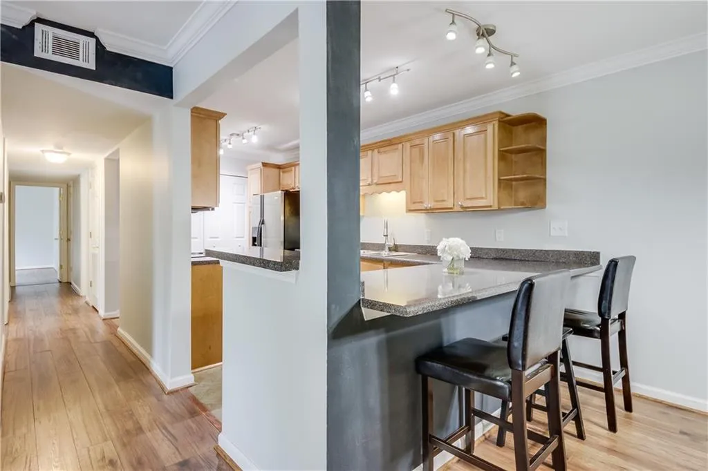 1703 Brighton Point, Atlanta, Georgia 30328, 3 Bedrooms Bedrooms, ,2 BathroomsBathrooms,Residential,Sold,1703 Brighton Point,6902492