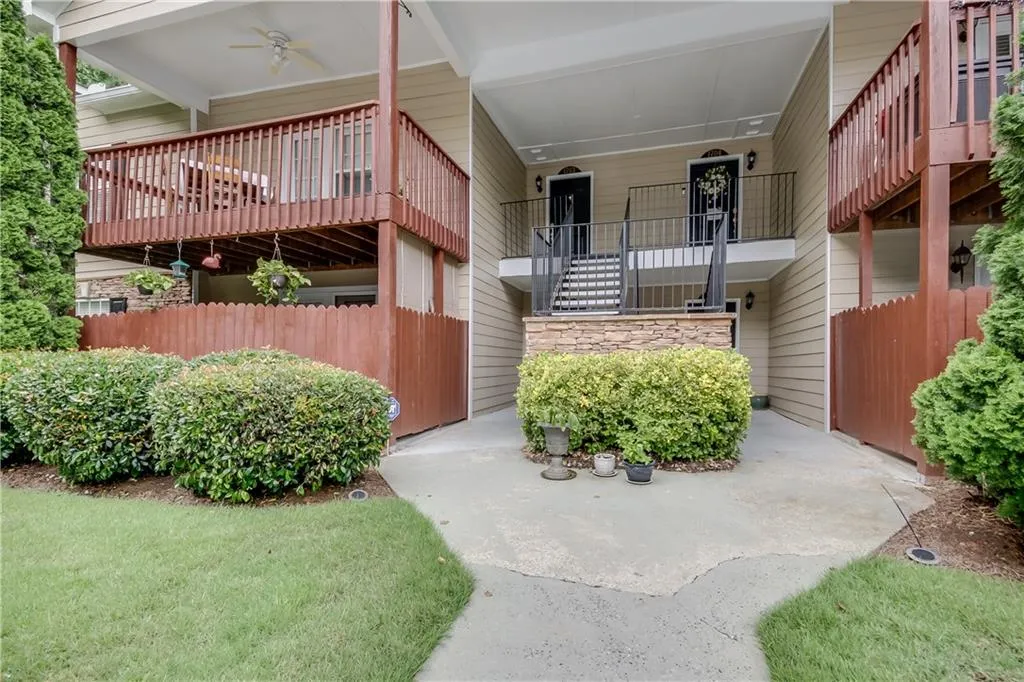 1703 Brighton Point, Atlanta, Georgia 30328, 3 Bedrooms Bedrooms, ,2 BathroomsBathrooms,Residential,Sold,1703 Brighton Point,6902492