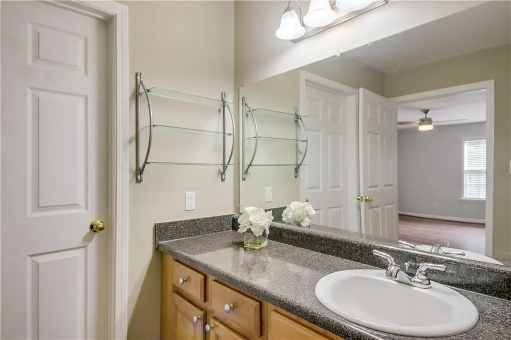 1703 Brighton Point, Atlanta, Georgia 30328, 3 Bedrooms Bedrooms, ,2 BathroomsBathrooms,Residential,Sold,1703 Brighton Point,6902492