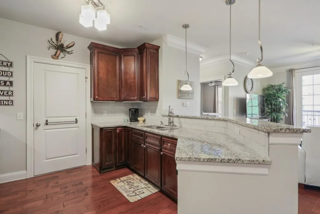 901 Abernathy Road Ne Unit 4040, Sandy Springs, Georgia 30328, 2 Bedrooms Bedrooms, ,2 BathroomsBathrooms,Residential,Sold,901 Abernathy Road Ne Unit 4040,6969289