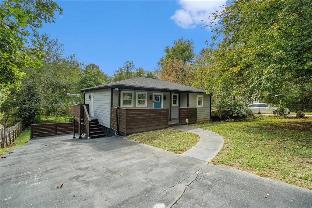 1592 Ferno Drive Nw, Atlanta, Georgia 30318, 4 Bedrooms Bedrooms, ,3 BathroomsBathrooms,Residential,For Sale,1592 Ferno Drive Nw,7662138