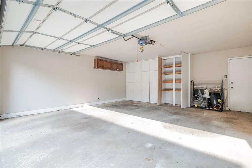 5170 Chemin De Vie Ne, Sandy Springs, Georgia 30342, 2 Bedrooms Bedrooms, ,2 BathroomsBathrooms,Residential,For Sale,5170 Chemin De Vie Ne,7595201