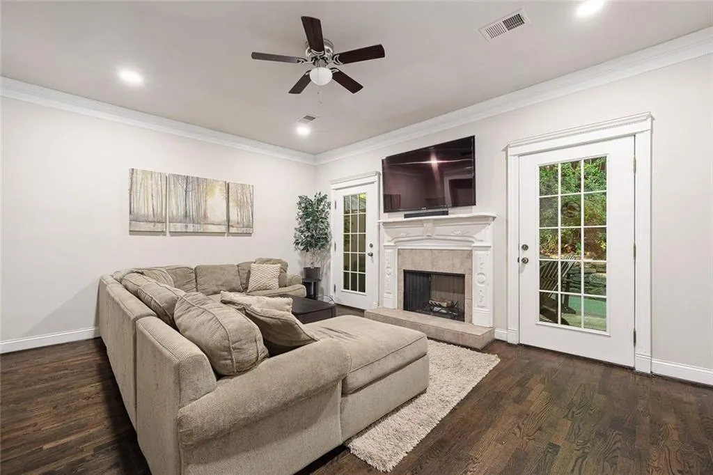 5170 Chemin De Vie Ne, Sandy Springs, Georgia 30342, 2 Bedrooms Bedrooms, ,2 BathroomsBathrooms,Residential,For Sale,5170 Chemin De Vie Ne,7595201