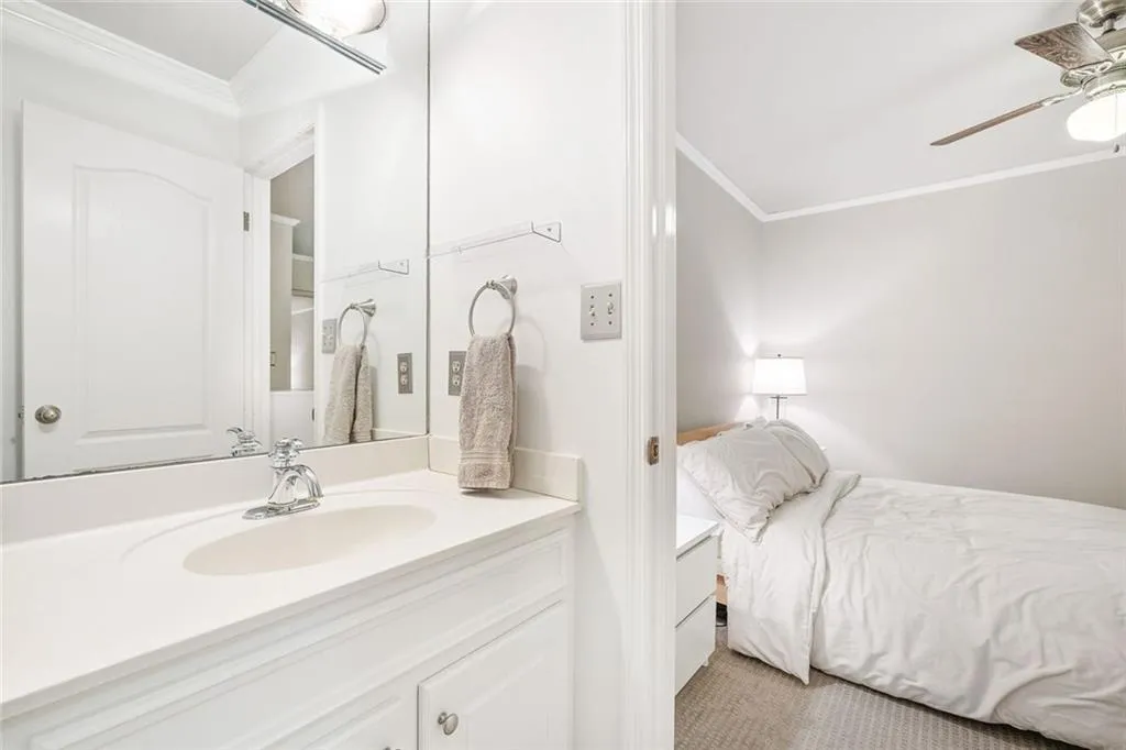 5170 Chemin De Vie Ne, Sandy Springs, Georgia 30342, 2 Bedrooms Bedrooms, ,2 BathroomsBathrooms,Residential,For Sale,5170 Chemin De Vie Ne,7595201