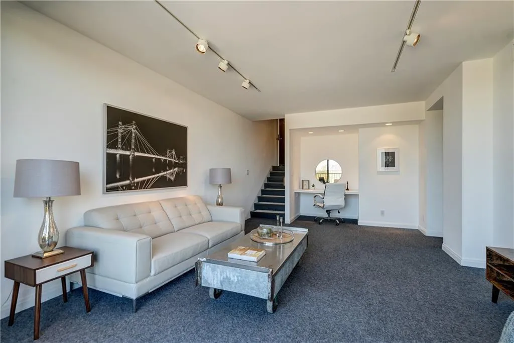 145 15th Street Unit 801, Atlanta, Georgia 30309, 1 Bedroom Bedrooms, ,1 BathroomBathrooms,Residential,Sold,145 15th Street Unit 801,6527786