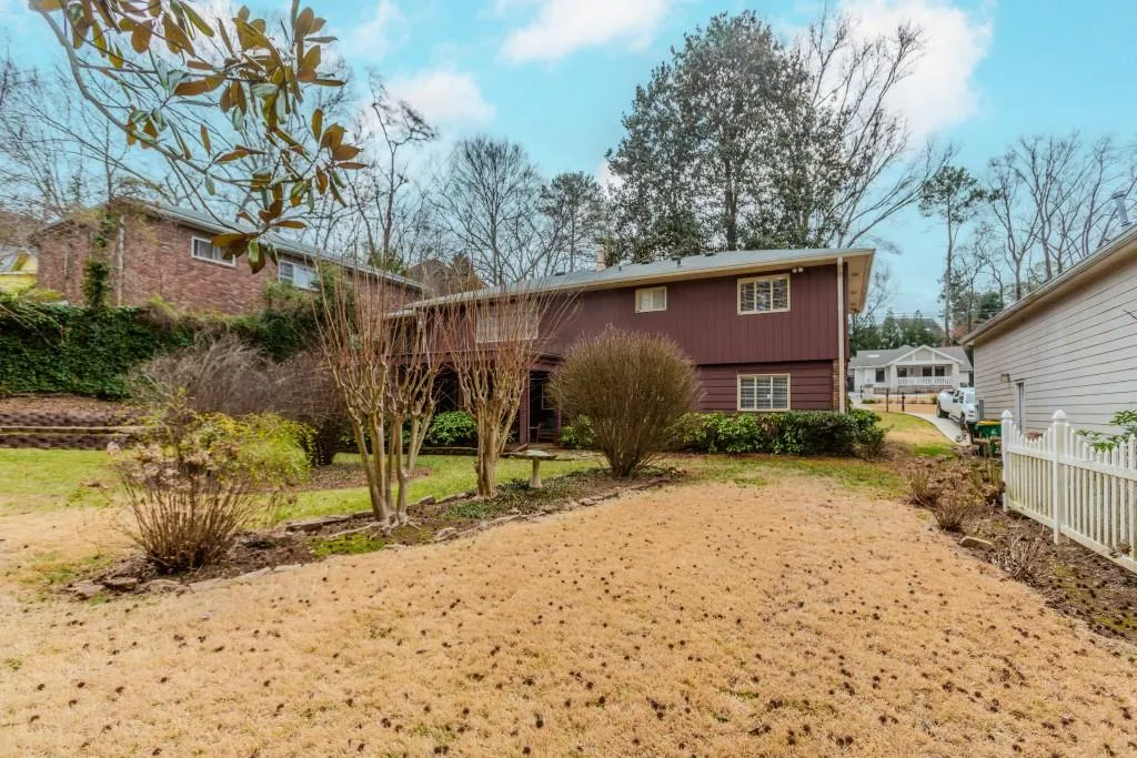 42 West Belle Isle Road Ne, Atlanta, Georgia 30342, 4 Bedrooms Bedrooms, ,2 BathroomsBathrooms,Residential,Sold,42 West Belle Isle Road Ne,7521279