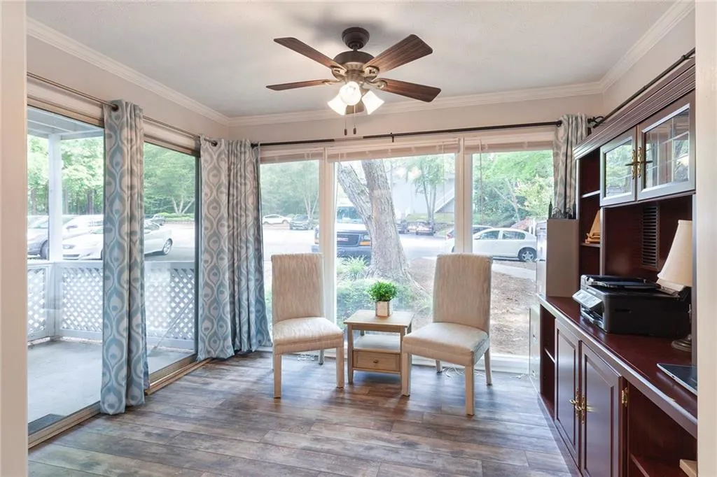 203 Natchez Trace, Sandy Springs, Georgia 30350, 2 Bedrooms Bedrooms, ,1 BathroomBathrooms,Residential,Sold,203 Natchez Trace,7098381