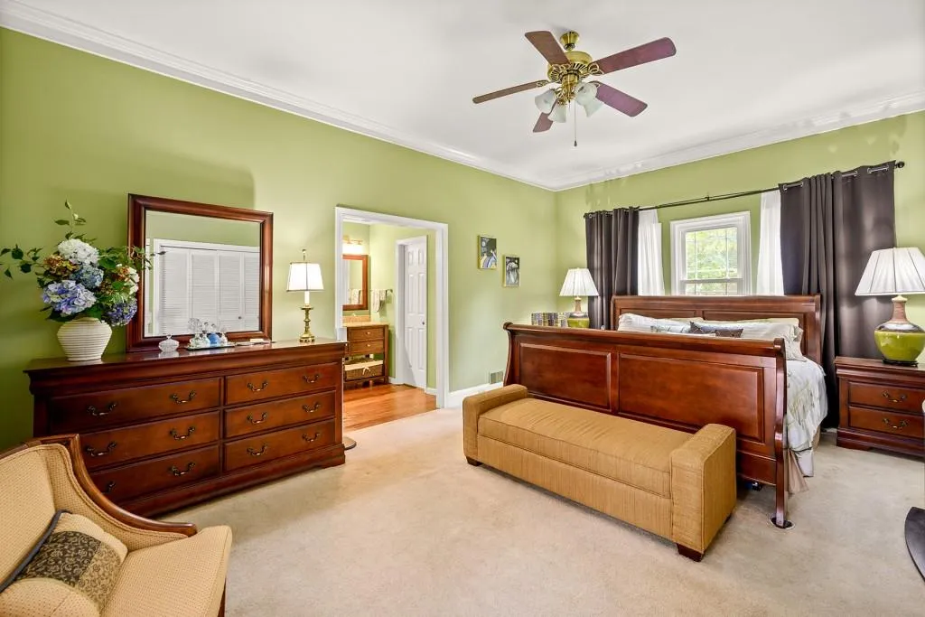 6980 Northgreen Drive, Sandy Springs, Georgia 30328, 3 Bedrooms Bedrooms, ,2 BathroomsBathrooms,Residential,Sold,6980 Northgreen Drive,6938520