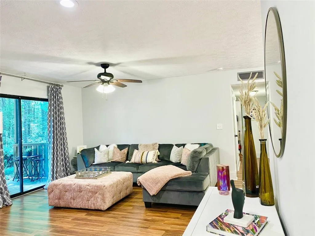 1205 Woodcliff Drive, Atlanta, Georgia 30350, 2 Bedrooms Bedrooms, ,2 BathroomsBathrooms,Residential,Sold,1205 Woodcliff Drive,7090450