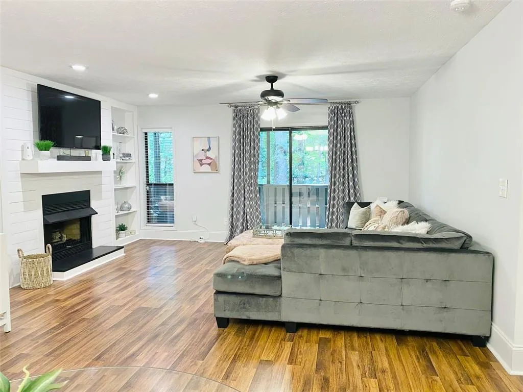 1205 Woodcliff Drive, Atlanta, Georgia 30350, 2 Bedrooms Bedrooms, ,2 BathroomsBathrooms,Residential,Sold,1205 Woodcliff Drive,7090450