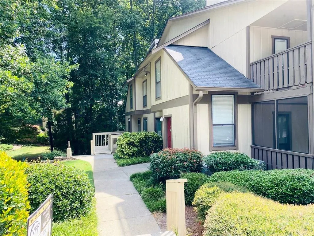 1205 Woodcliff Drive, Atlanta, Georgia 30350, 2 Bedrooms Bedrooms, ,2 BathroomsBathrooms,Residential,Sold,1205 Woodcliff Drive,7090450