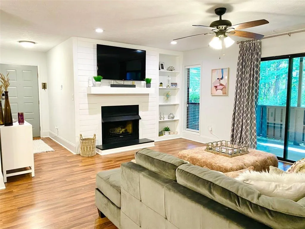 1205 Woodcliff Drive, Atlanta, Georgia 30350, 2 Bedrooms Bedrooms, ,2 BathroomsBathrooms,Residential,Sold,1205 Woodcliff Drive,7090450