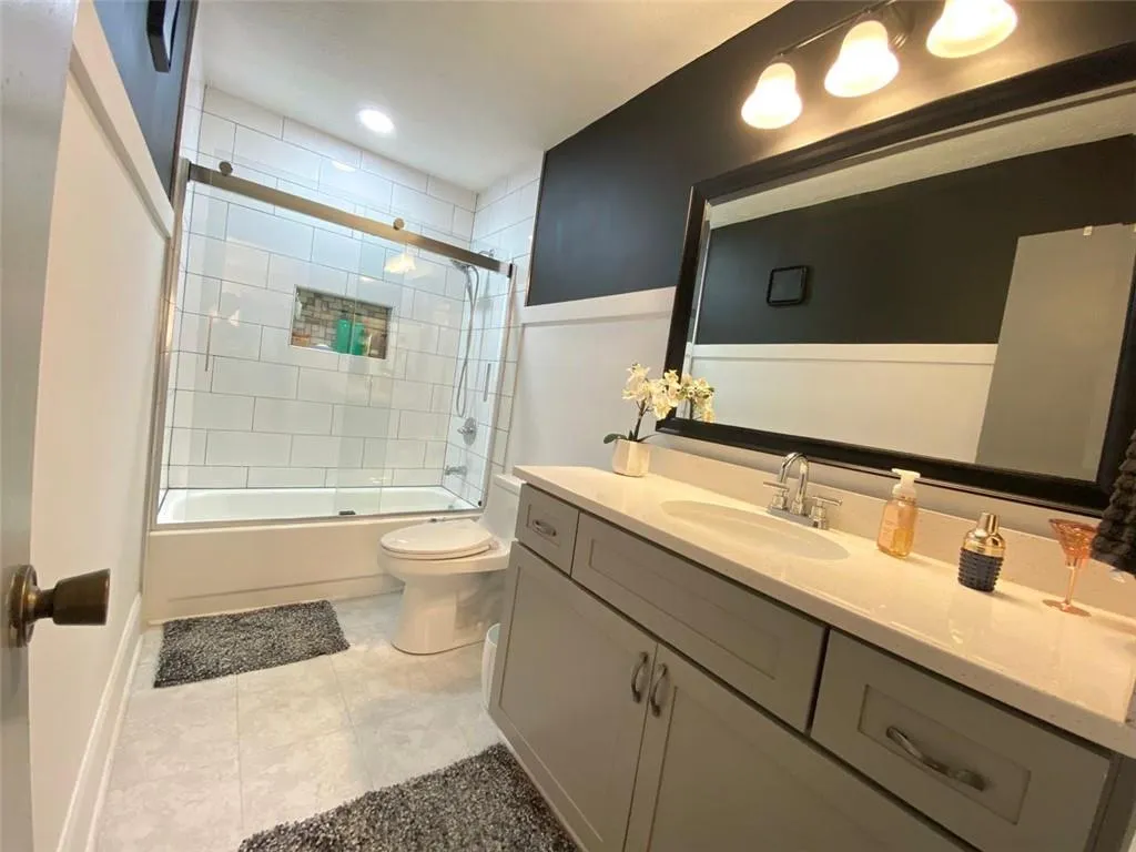 1205 Woodcliff Drive, Atlanta, Georgia 30350, 2 Bedrooms Bedrooms, ,2 BathroomsBathrooms,Residential,Sold,1205 Woodcliff Drive,7090450