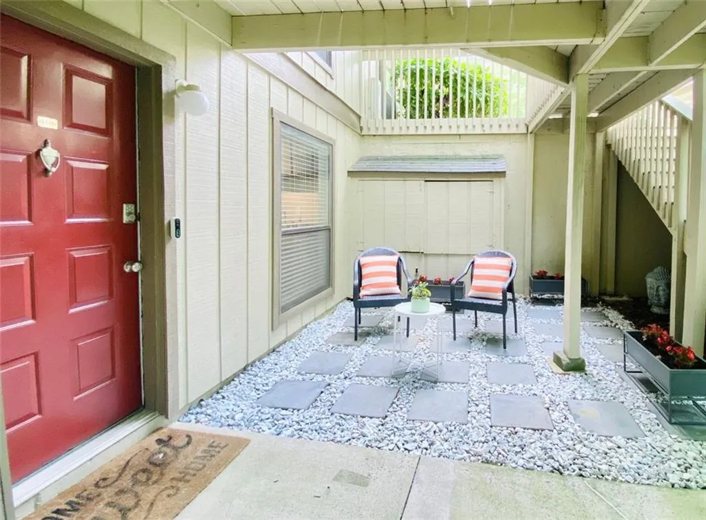 1205 Woodcliff Drive, Atlanta, Georgia 30350, 2 Bedrooms Bedrooms, ,2 BathroomsBathrooms,Residential,Sold,1205 Woodcliff Drive,7090450