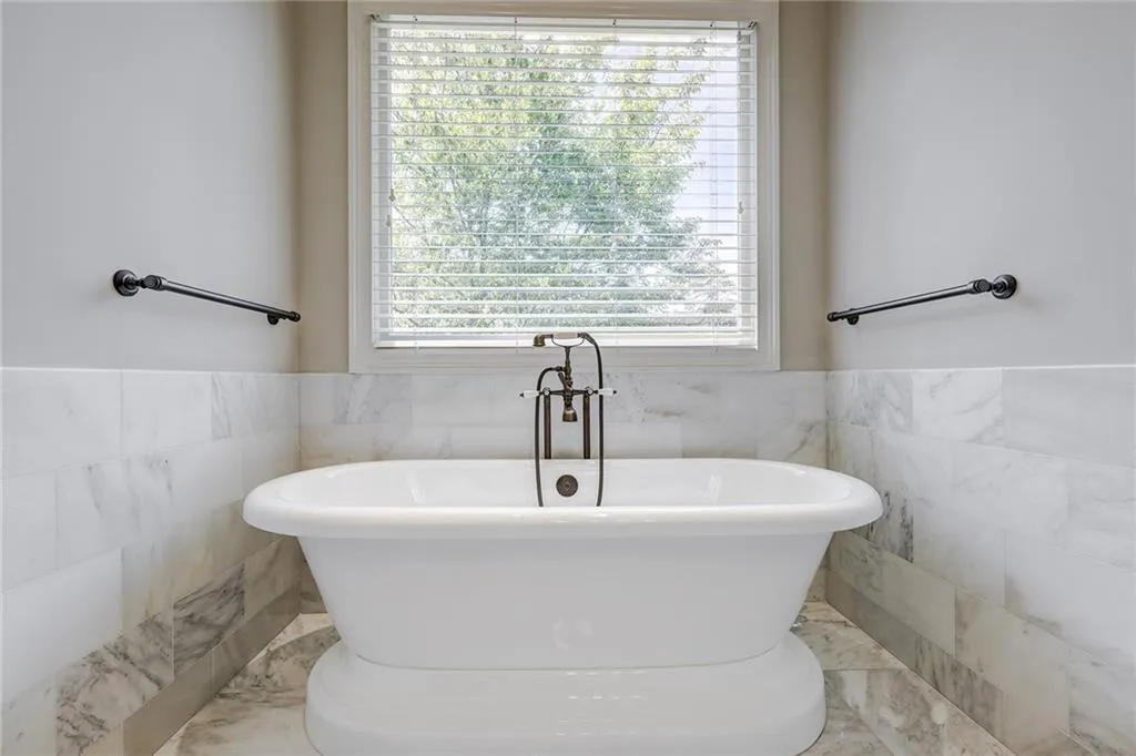 5815 Pine Brook Road, Sandy Springs, Georgia 30328, 6 Bedrooms Bedrooms, ,5 BathroomsBathrooms,Residential,Sold,5815 Pine Brook Road,6547007
