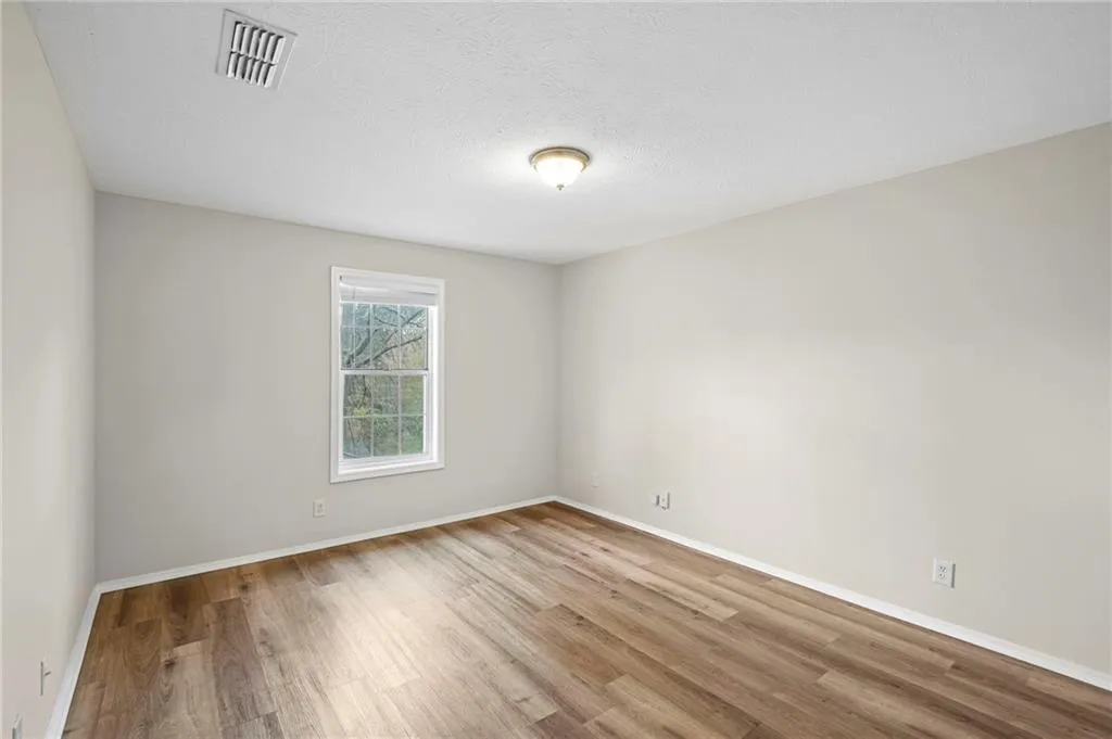 704 Gettysburg Place, Atlanta, Georgia 30350, 2 Bedrooms Bedrooms, ,1 BathroomBathrooms,Residential,For Sale,704 Gettysburg Place,7745039