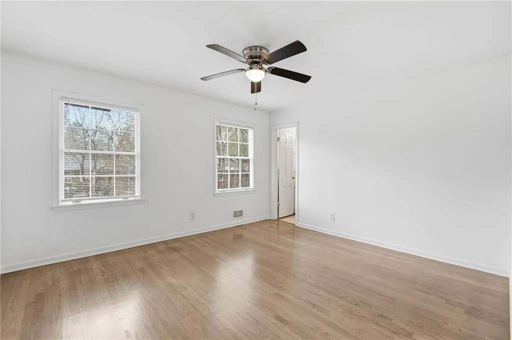 585 Spalding Drive, Atlanta, Georgia 30328, 4 Bedrooms Bedrooms, ,3 BathroomsBathrooms,Residential,Sold,585 Spalding Drive,7709413