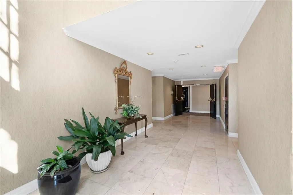 23103 Plantation Drive Ne Unit 103, Atlanta, Georgia 30324, 2 Bedrooms Bedrooms, 0 ,2 BathroomsBathrooms,Residential,For Sale,23103 Plantation Drive Ne Unit 103,7746461