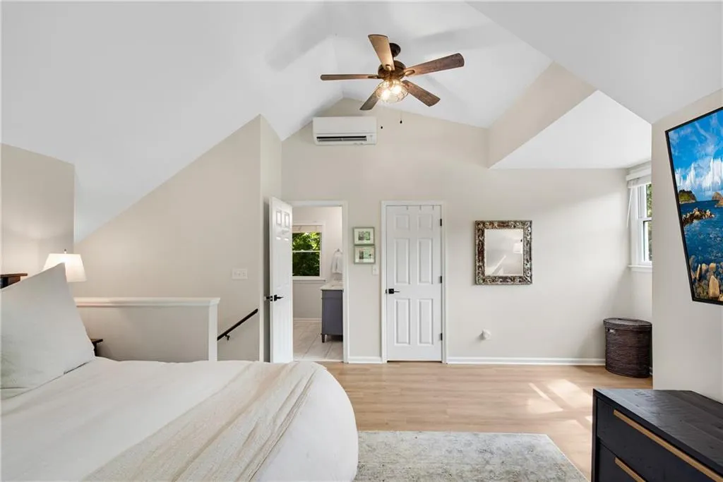 1721 Springer Street, Atlanta, Georgia 30318, 3 Bedrooms Bedrooms, ,2 BathroomsBathrooms,Residential,For Sale,1721 Springer Street,7636449