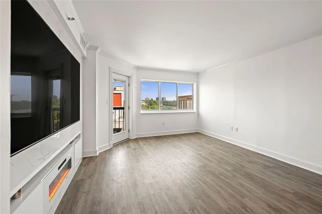 795 Hammond Drive Unit 713, Atlanta, Georgia 30328, 2 Bedrooms Bedrooms, ,2 BathroomsBathrooms,Residential,Sold,795 Hammond Drive Unit 713,7460543