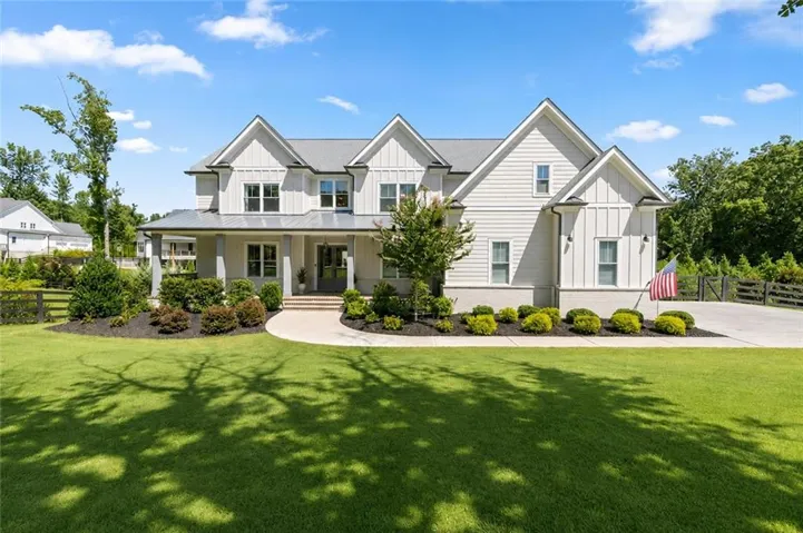12720 Etris Road, Roswell, Georgia 30075