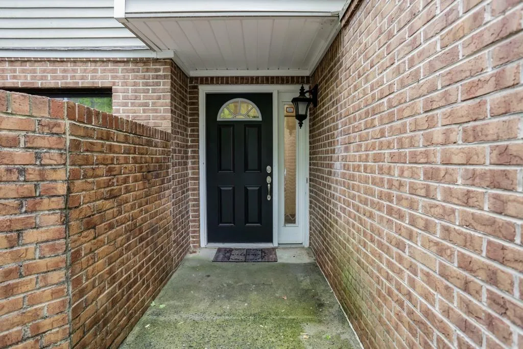 62 Dunwoody Springs Drive Unit C, Atlanta, Georgia 30328, 3 Bedrooms Bedrooms, ,2 BathroomsBathrooms,Residential,Sold,62 Dunwoody Springs Drive Unit C,6000826