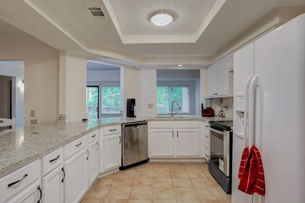 62 Dunwoody Springs Drive Unit C, Atlanta, Georgia 30328, 3 Bedrooms Bedrooms, ,2 BathroomsBathrooms,Residential,Sold,62 Dunwoody Springs Drive Unit C,6000826