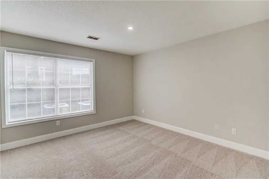 6112 Santa Fe Parkway, Sandy Springs, Georgia 30350, 3 Bedrooms Bedrooms, ,2 BathroomsBathrooms,Residential,Sold,6112 Santa Fe Parkway,6978695