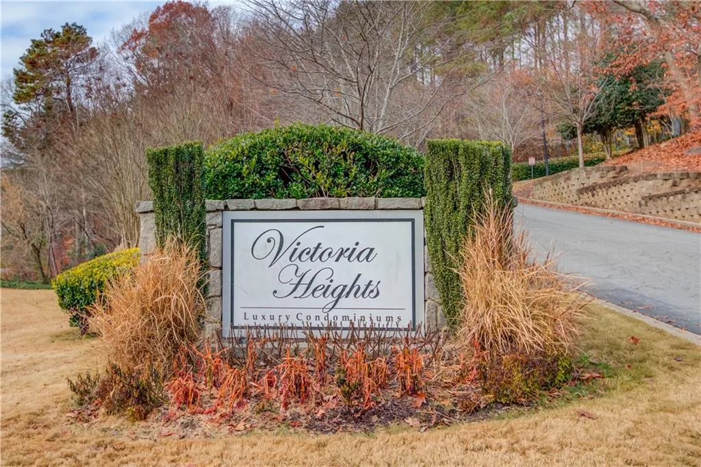 6112 Santa Fe Parkway, Sandy Springs, Georgia 30350, 3 Bedrooms Bedrooms, ,2 BathroomsBathrooms,Residential,Sold,6112 Santa Fe Parkway,6978695