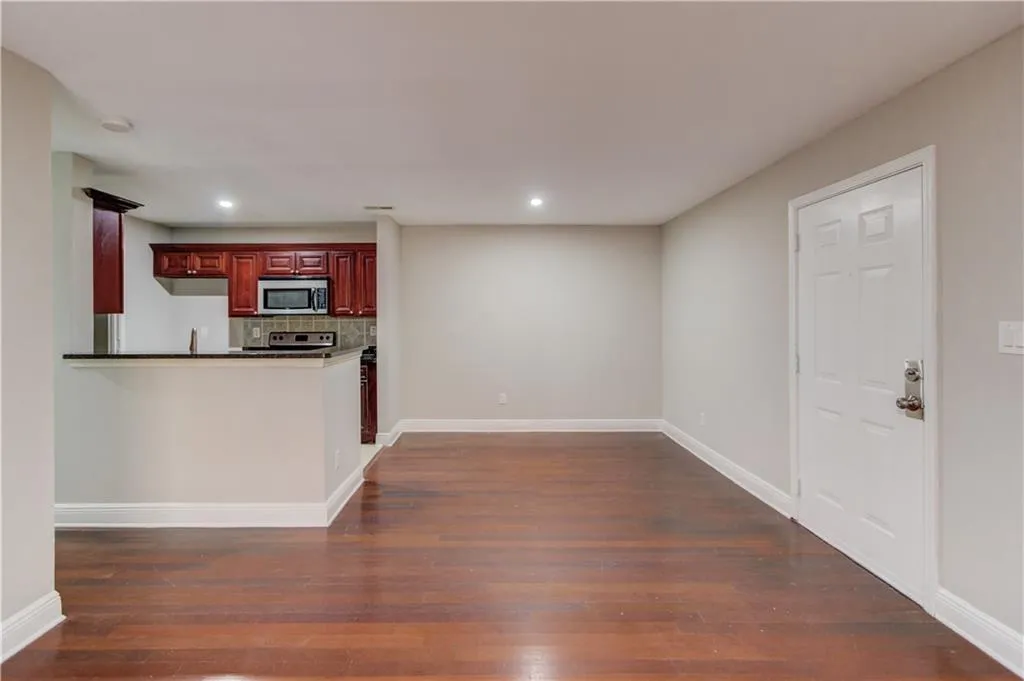 6112 Santa Fe Parkway, Sandy Springs, Georgia 30350, 3 Bedrooms Bedrooms, ,2 BathroomsBathrooms,Residential,Sold,6112 Santa Fe Parkway,6978695
