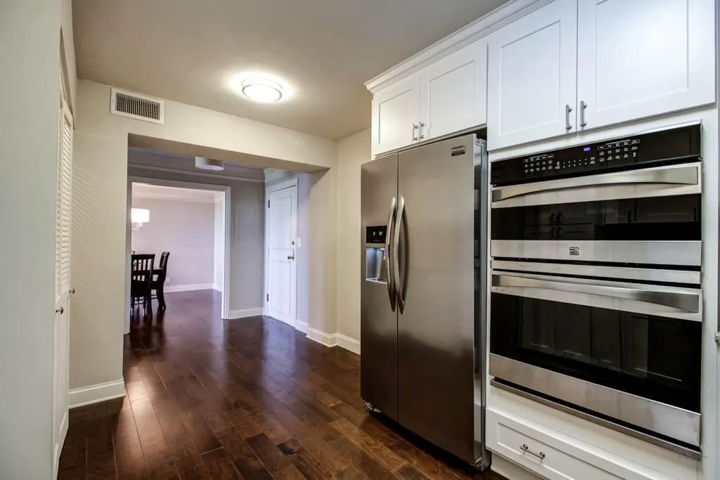 3530 Piedmont Road Ne Unit 12j, Atlanta, Georgia 30305, 2 Bedrooms Bedrooms, ,2 BathroomsBathrooms,Residential,Sold,3530 Piedmont Road Ne Unit 12j,5606118