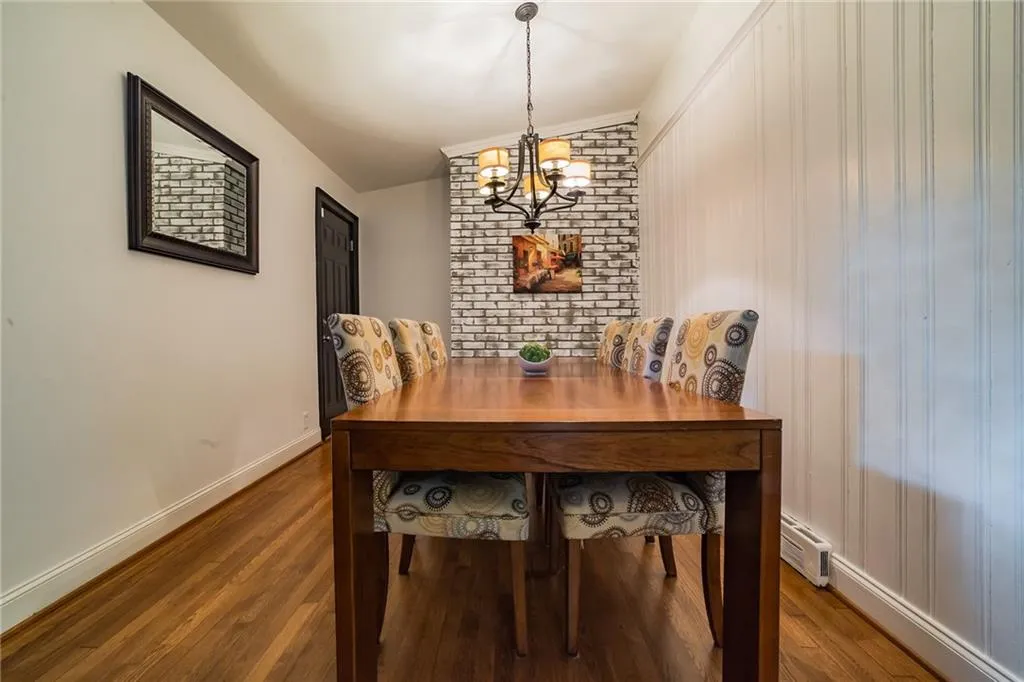 6326 Long Island Court, Sandy Springs, Georgia 30328, 3 Bedrooms Bedrooms, ,2 BathroomsBathrooms,Residential,Sold,6326 Long Island Court,6005939