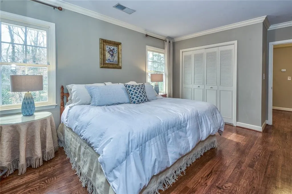 615 W Northway Lane, Atlanta, Georgia 30342, 4 Bedrooms Bedrooms, ,3 BathroomsBathrooms,Residential,Sold,615 W Northway Lane,5641316