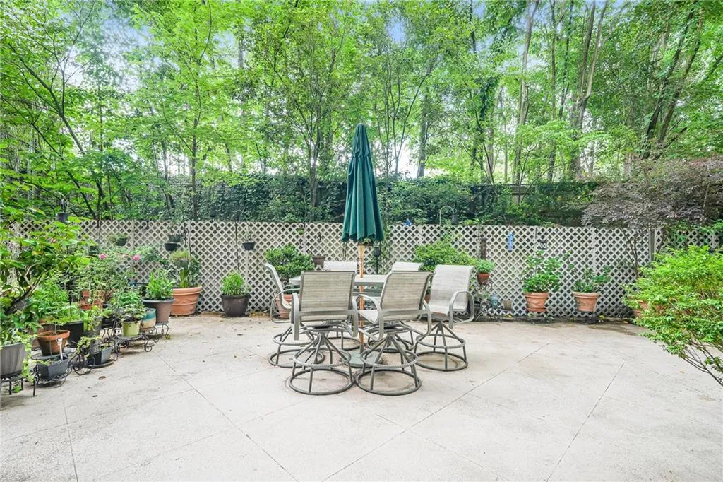 211 Colonial Homes Drive Nw Unit 1105, Atlanta, Georgia 30309, 2 Bedrooms Bedrooms, ,2 BathroomsBathrooms,Residential,For Sale,211 Colonial Homes Drive Nw Unit 1105,7568981