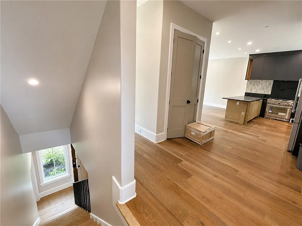 3521 Kingsboro Road, Atlanta, Georgia 30326, 4 Bedrooms Bedrooms, 0 ,3 BathroomsBathrooms,Residential,For Sale,3521 Kingsboro Road,7827591