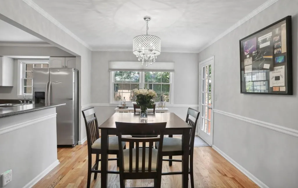 6520 Roswell Road Unit 24, Atlanta, Georgia 30328, 3 Bedrooms Bedrooms, ,2 BathroomsBathrooms,Residential,Sold,6520 Roswell Road Unit 24,7047330