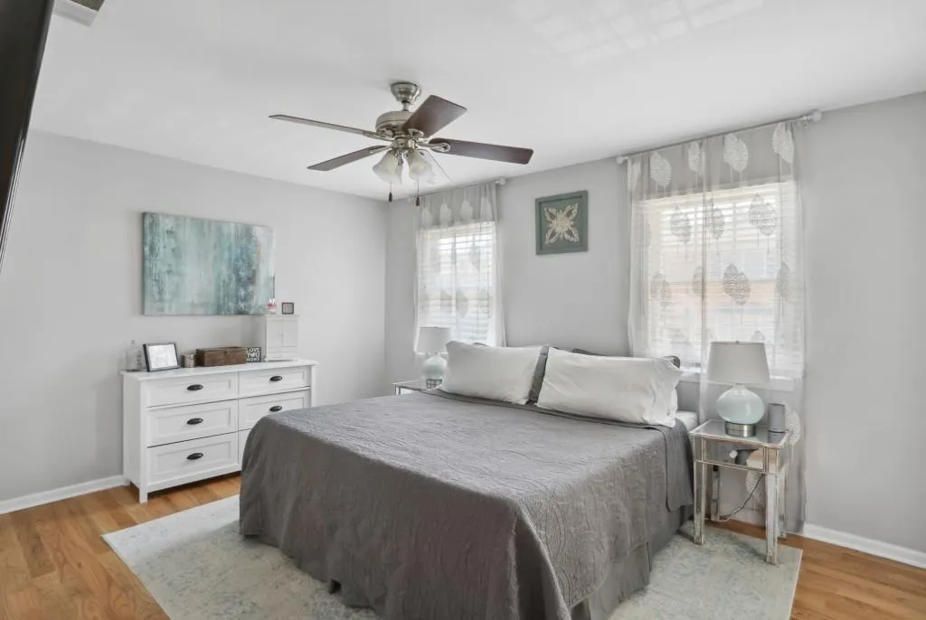 6520 Roswell Road Unit 24, Atlanta, Georgia 30328, 3 Bedrooms Bedrooms, ,2 BathroomsBathrooms,Residential,Sold,6520 Roswell Road Unit 24,7047330