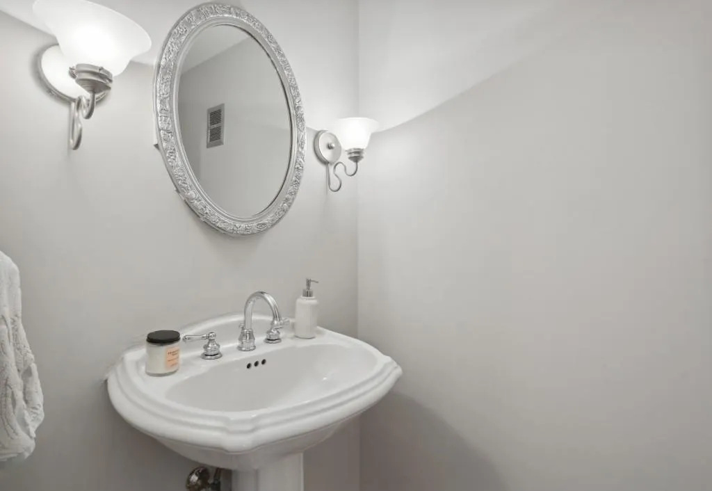 6520 Roswell Road Unit 24, Atlanta, Georgia 30328, 3 Bedrooms Bedrooms, ,2 BathroomsBathrooms,Residential,Sold,6520 Roswell Road Unit 24,7047330